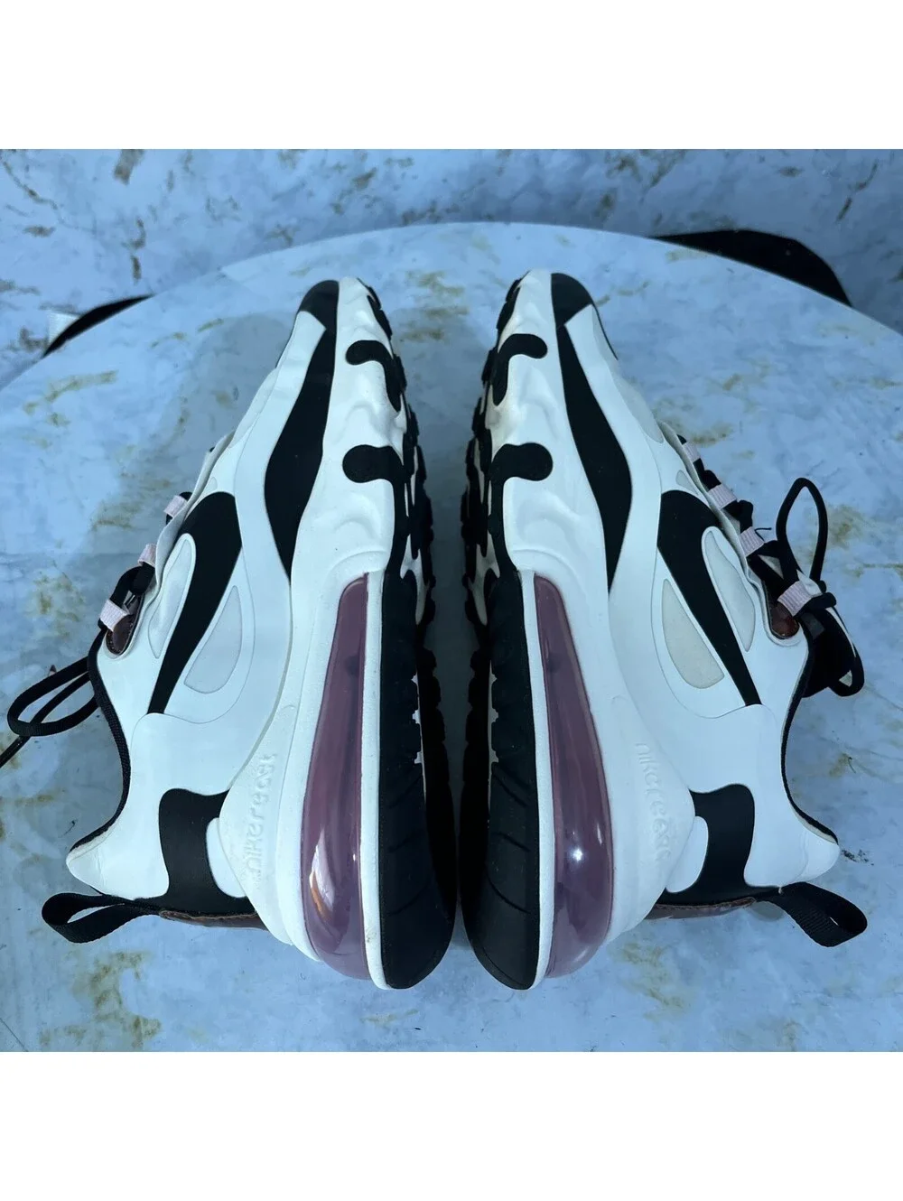 Nike Air Max 270 React Womens Size 8 Shoes White Black Athletic Trainer Sneakers